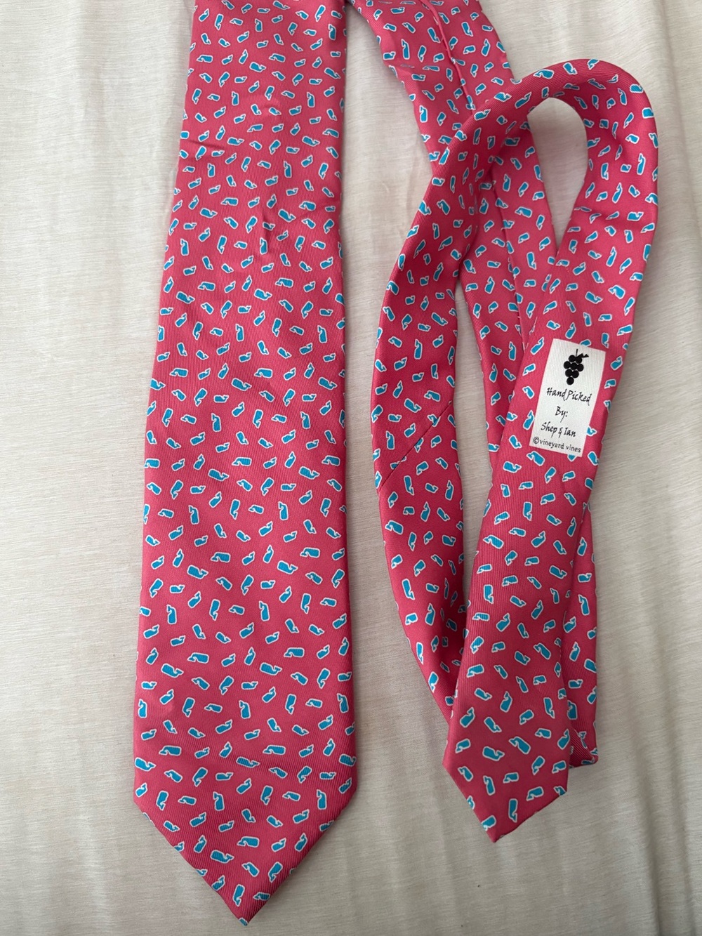 Vineyard Vines pink Tie with Blue and White Micro Pattern